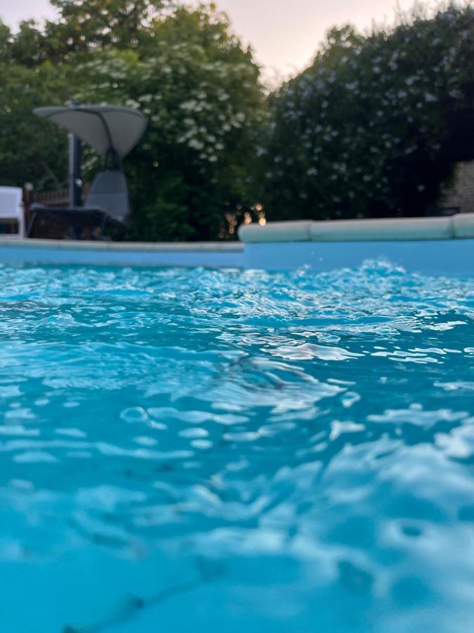 Saint-Romain  La Colline De Tilleul - Les Deux Puits - Cosy Cottage With Swimming Pool Near Aubeterre מראה חיצוני תמונה