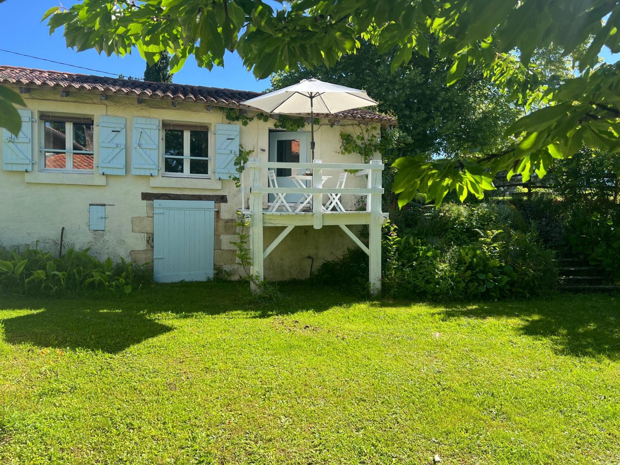 Saint-Romain  La Colline De Tilleul - Les Deux Puits - Cosy Cottage With Swimming Pool Near Aubeterre מראה חיצוני תמונה
